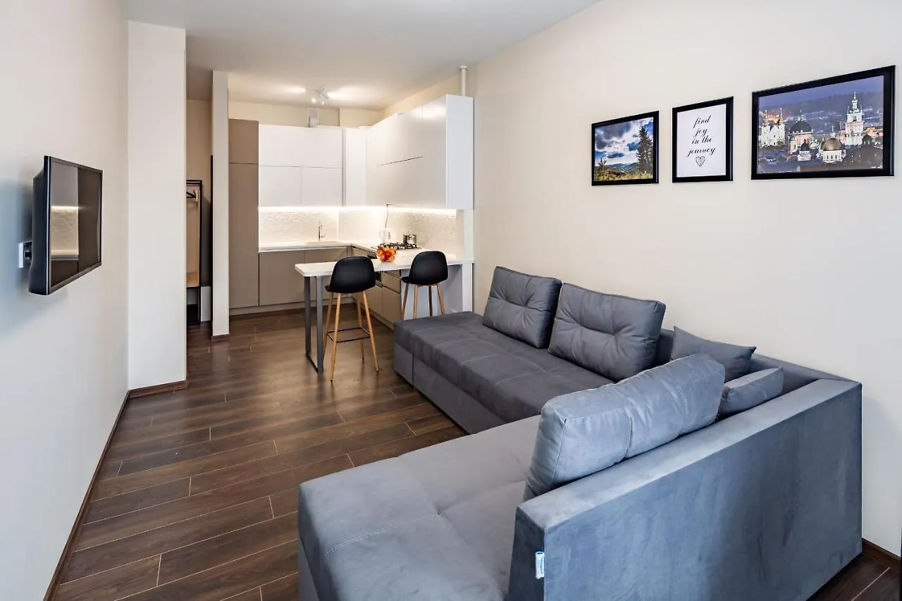 Новобудова В Центрі Львова Apartment